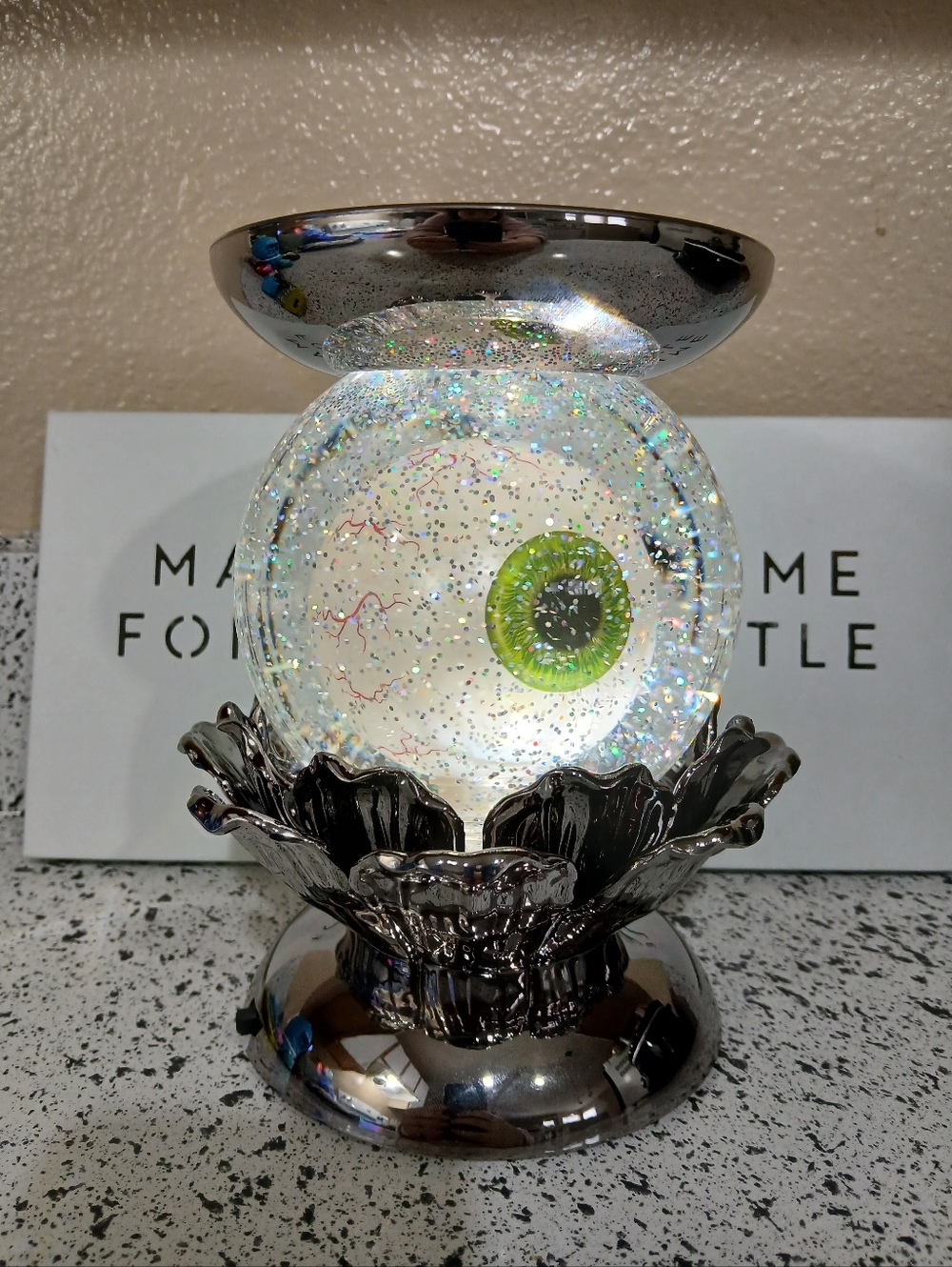 Bath & Body Works Halloween Eyeball Spinning Water Globe Candle Pedestal